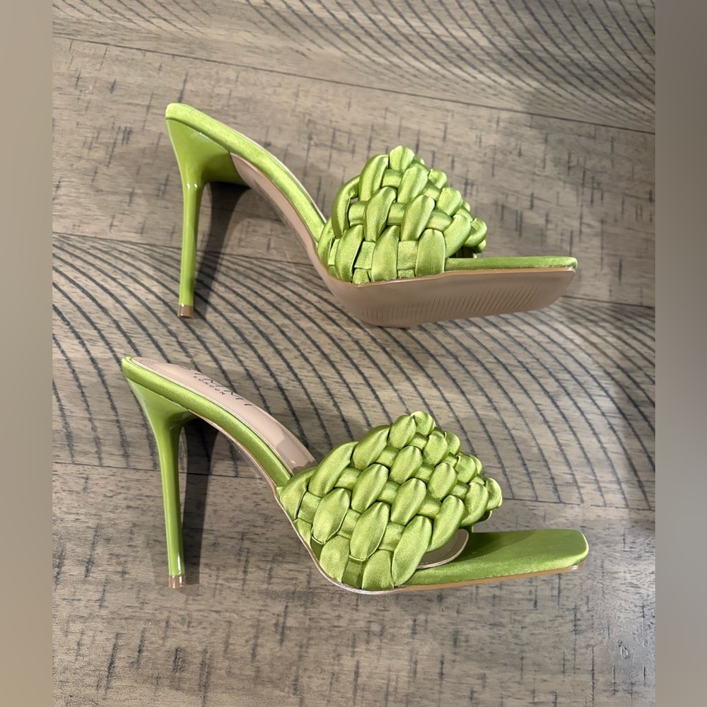 NEW Simmi London Brandy Bright Green Satin Woven Open Toe Slide On Mules Heels - Picture 8 of 10